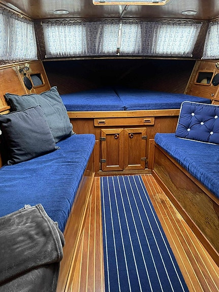 Caravelle 33 – Flytande sommarstuga med diesel 4 of 9