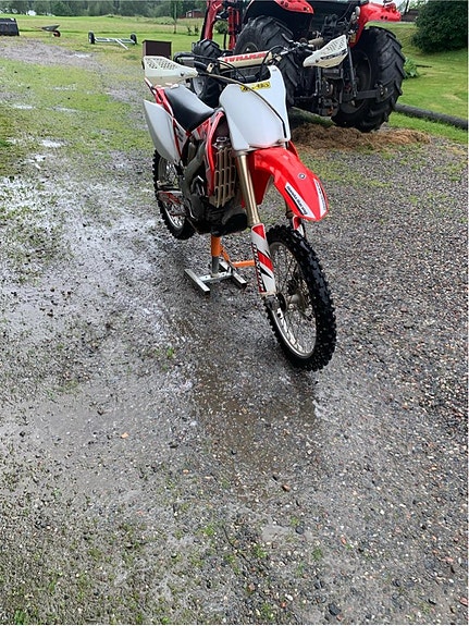 Honda CRF 250 3 of 3