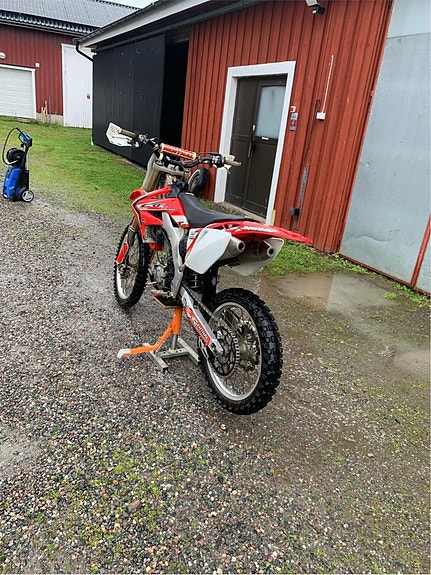 Honda CRF 250 2 of 3