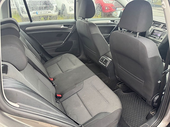 Volkswagen Golf-Serie 5 of 5