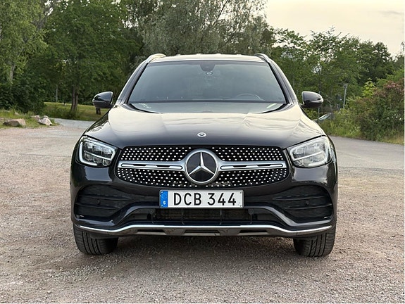 Mercedes-Benz GLC300 de 4 of 5