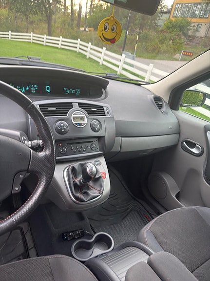 Renault Scenic II 7 of 15