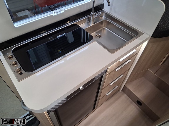 Adria Compact Supreme SL / Automat 13 of 21