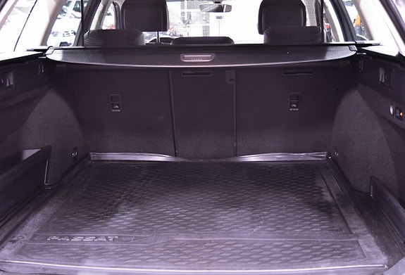 Volkswagen Passat 18 of 19