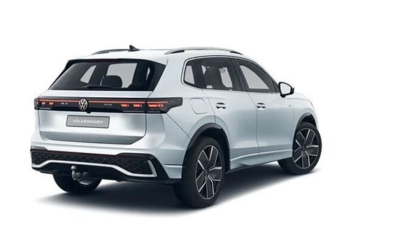 Volkswagen Tiguan 3 of 3