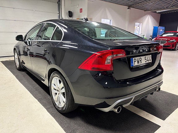 Volvo S60 5 of 5