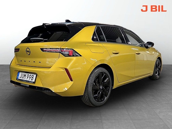 Opel Astra 3 of 5