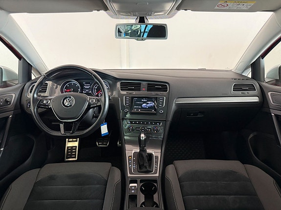 Volkswagen Golf Alltrack 5 of 12