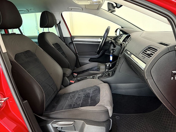 Volkswagen Golf Alltrack 9 of 12