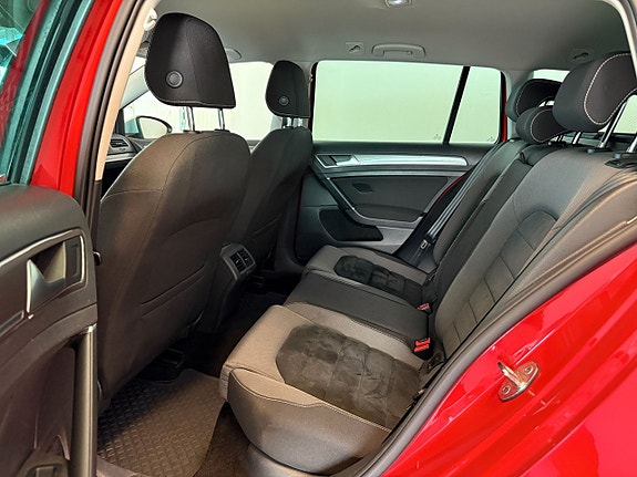 Volkswagen Golf Alltrack 7 of 12