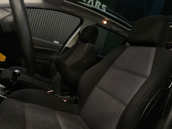 Peugeot 307 SW 15 of 26