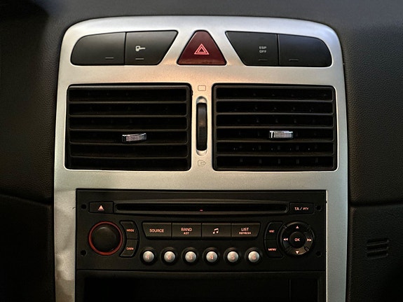 Peugeot 307 SW 24 of 26