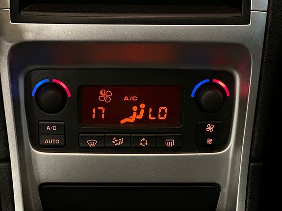 Peugeot 307 SW 25 of 26