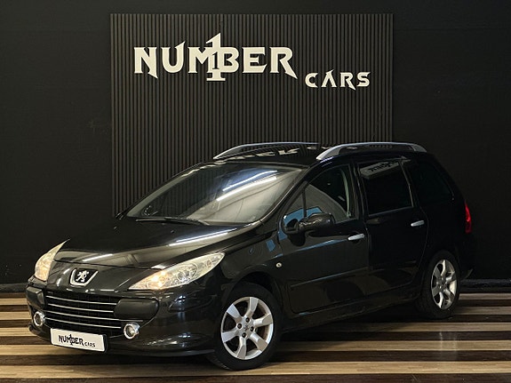 Peugeot 307 SW 2 of 5