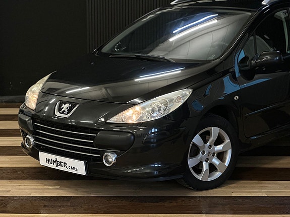 Peugeot 307 SW 3 of 5