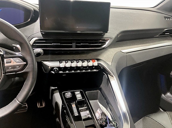 Peugeot 3008 9 of 15