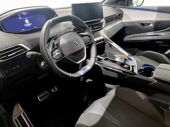 Peugeot 3008 4 of 5