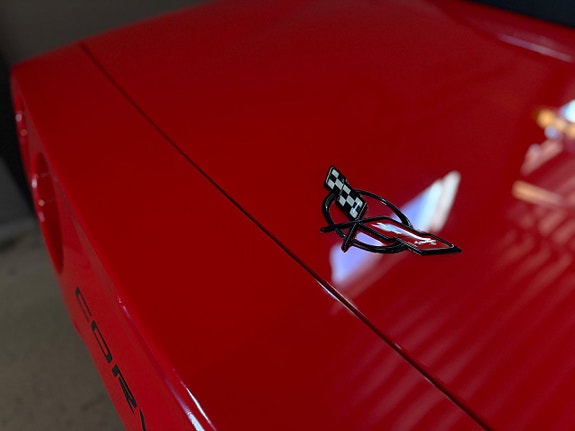 Chevrolet Corvette 10 of 15