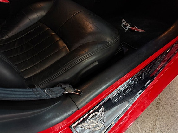 Chevrolet Corvette 14 of 15