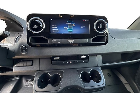 Mercedes-Benz eSprinter 420 10 of 15