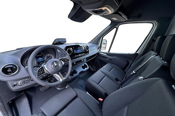 Mercedes-Benz eSprinter 420 7 of 14