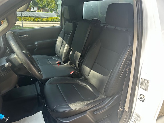 Chevrolet Silverado 1500 16 of 22