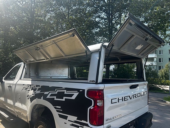 Chevrolet Silverado 1500 11 of 22