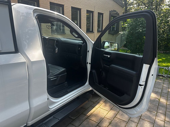 Chevrolet Silverado 1500 12 of 22