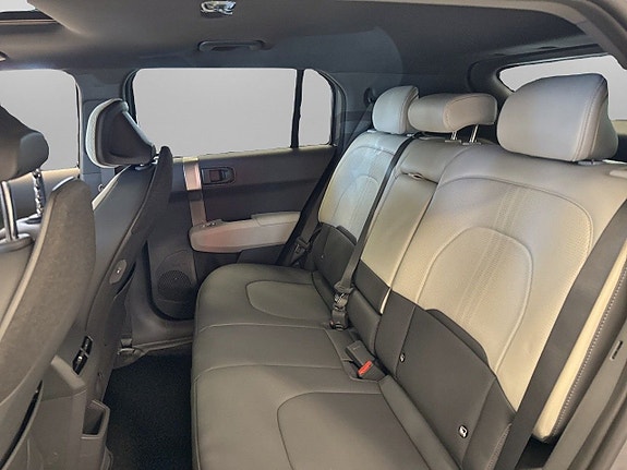 Kia EV3 10 of 20