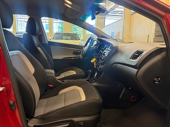 Kia Ceed 12 of 14