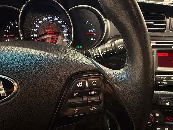 Kia Ceed 8 of 14