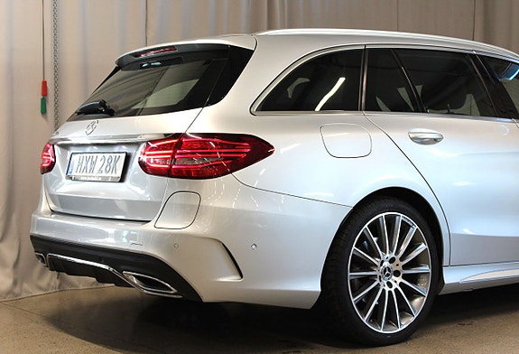 Mercedes-Benz C300 de 11 of 27