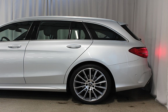 Mercedes-Benz C300 de 9 of 27