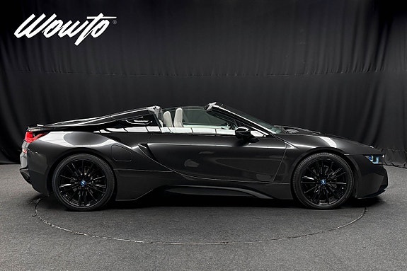 BMW i8 4 of 26