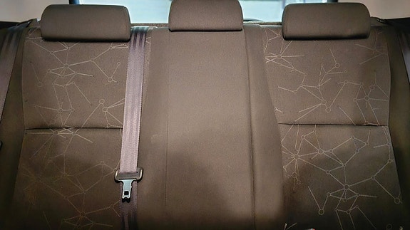 Toyota Auris 13 of 27
