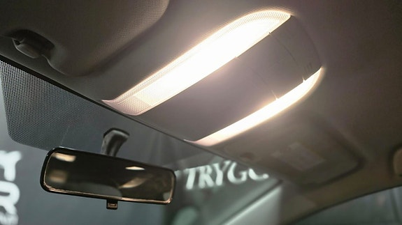 Toyota Auris 19 of 27