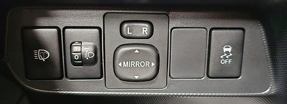 Toyota Auris 25 of 27
