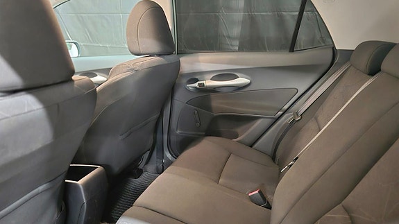 Toyota Auris 12 of 27