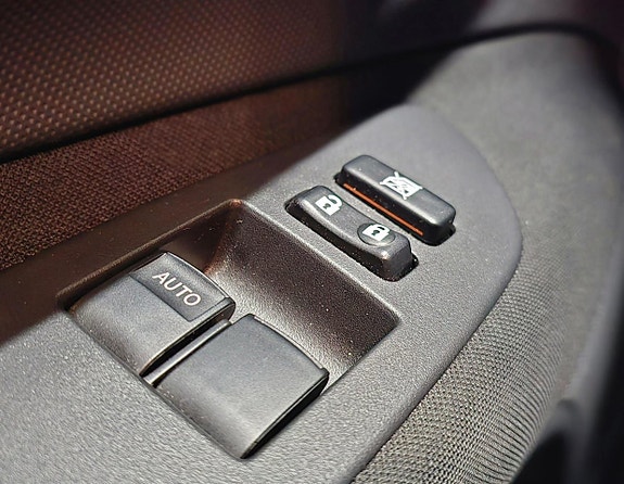 Toyota Auris 24 of 27