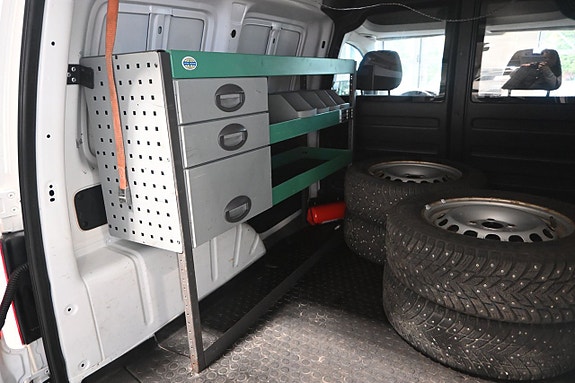 Volkswagen Caddy 12 of 17