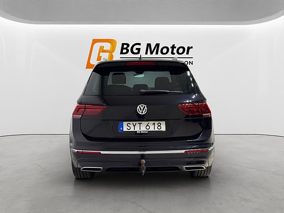 Volkswagen Tiguan 5 of 18