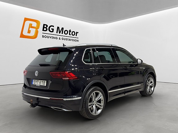 Volkswagen Tiguan 4 of 18