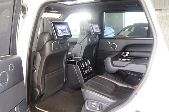 Land Rover Range Rover 14 of 27