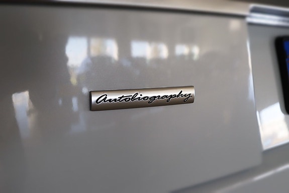 Land Rover Range Rover 27 of 27