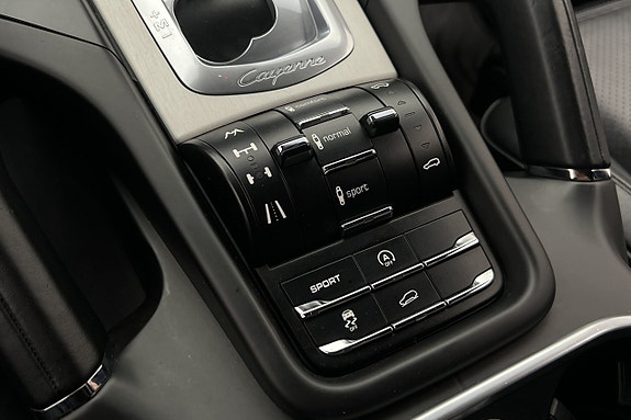 Porsche Cayenne GTS 27 of 30