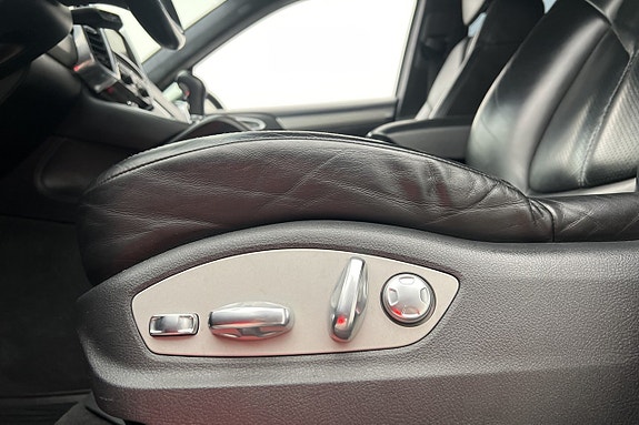 Porsche Cayenne GTS 28 of 30