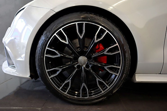 Audi A7 2 of 5