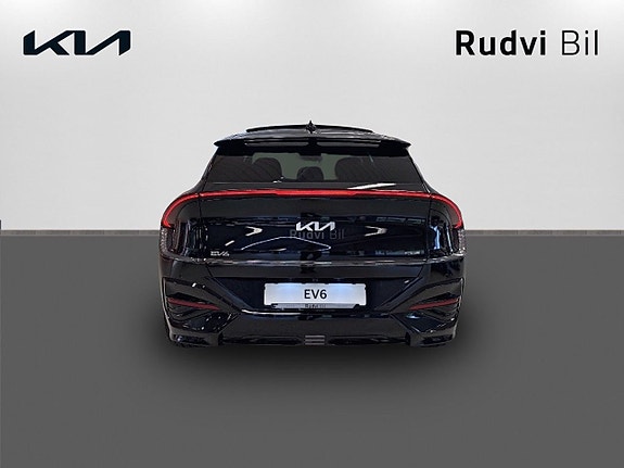 Kia EV6 4 of 28