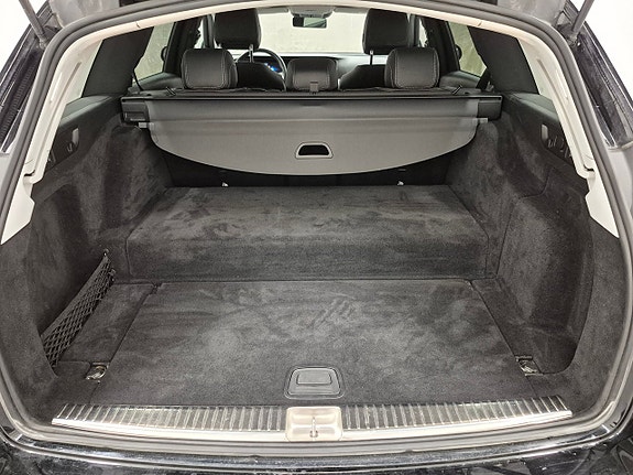 Mercedes-Benz E300 de 9 of 11