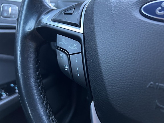 Ford Mondeo 16 of 16